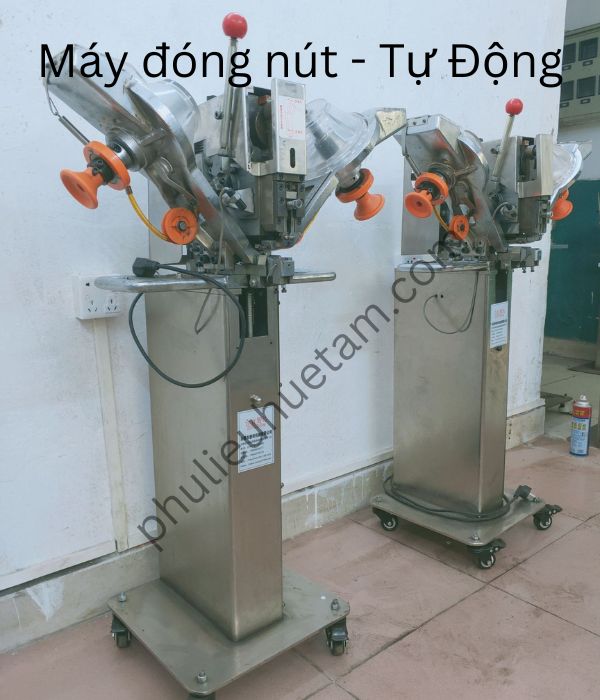 Máy đóng nút áo mưa