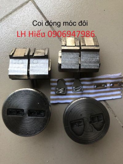 Cối đóng nút