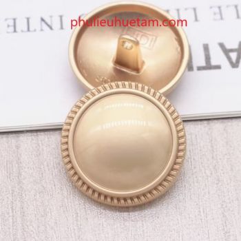 nút kim loại có chân