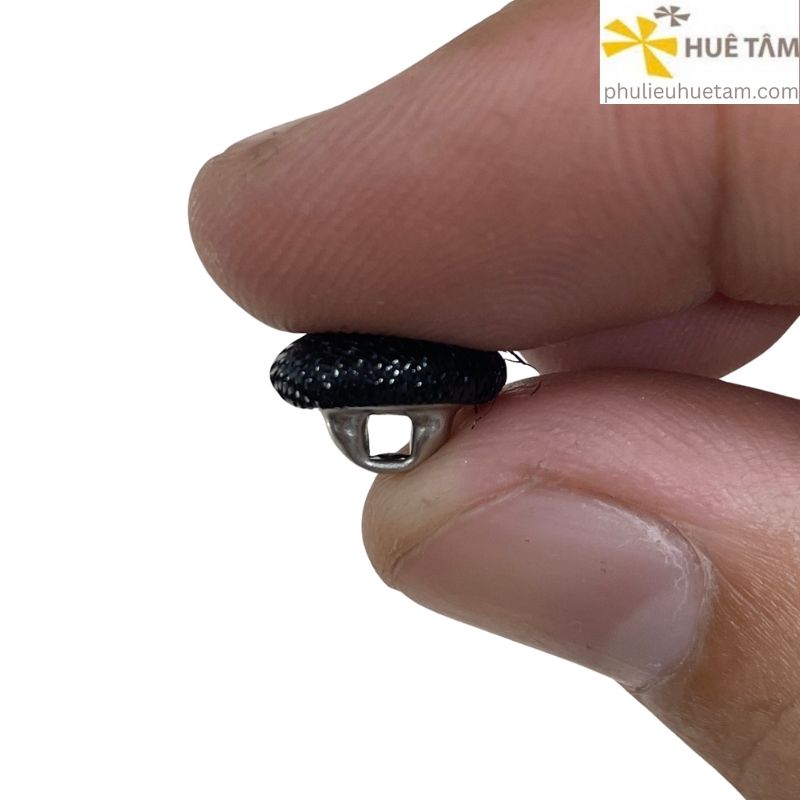 Cúc bọc vải chân đồng R xi mạ màu Nikel