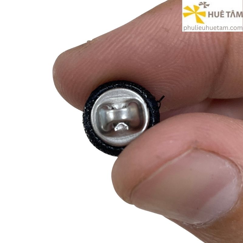 Cúc bọc vải chân đồng R xi mạ màu Nikel