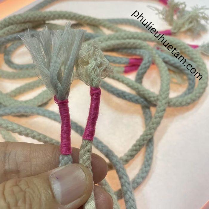 Dây luồn quần sản xuất thủ công