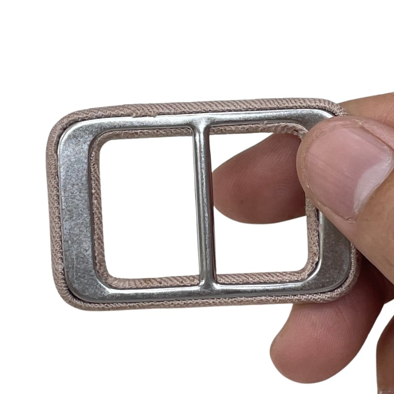 Khoá nịt bọc vài lọt lòng 2,5cm biên to biên nhỏ thân cong