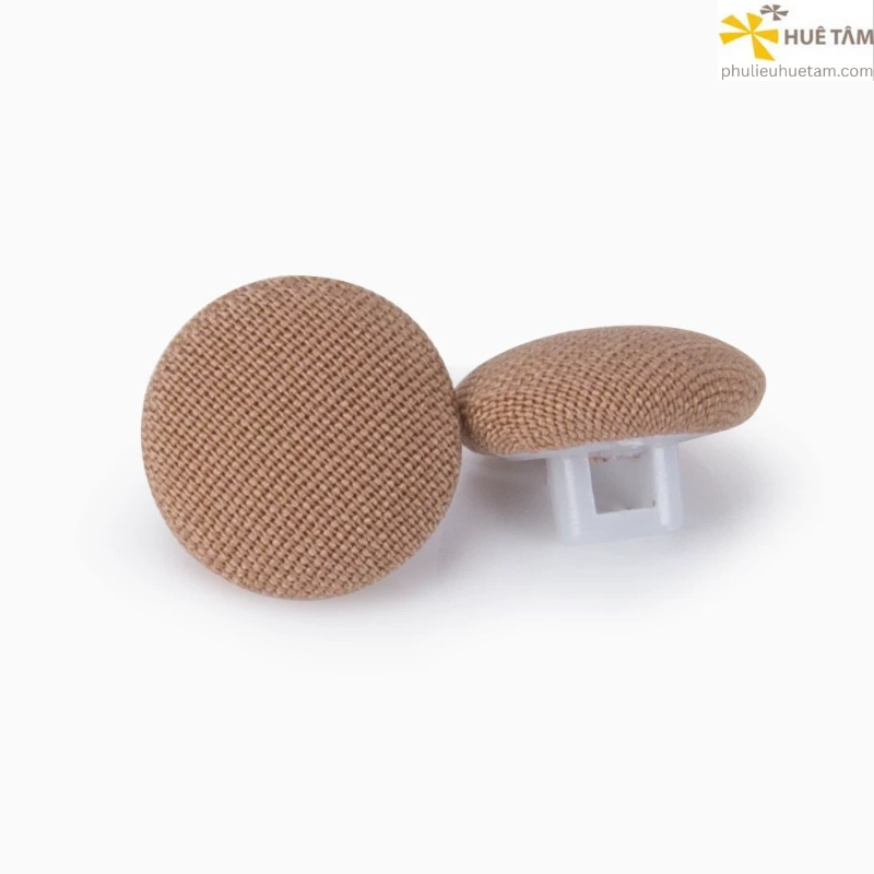 Nút bọc vải chân nhựa trắng16L