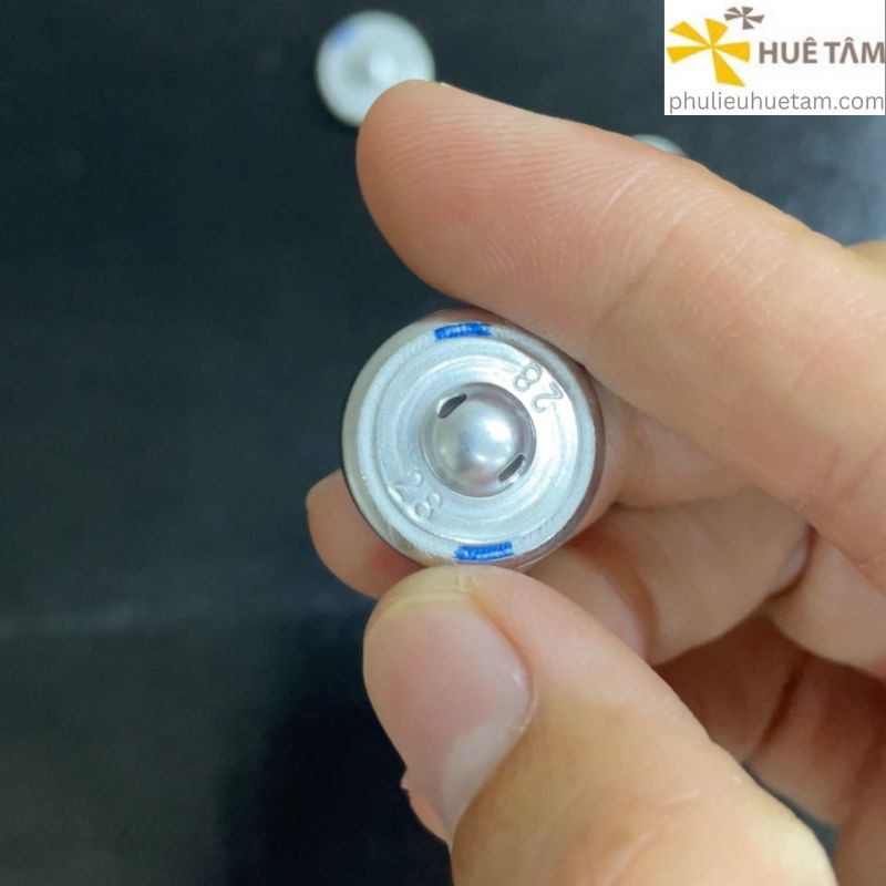 Nút bọc vải mặt cong bọc khoen
