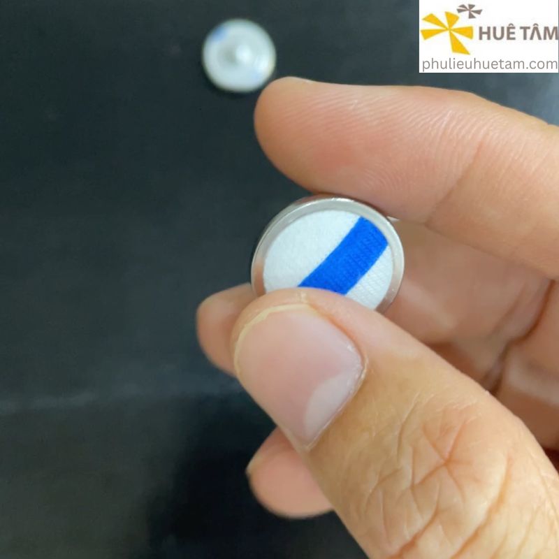 Nút bọc vải mặt cong bọc khoen