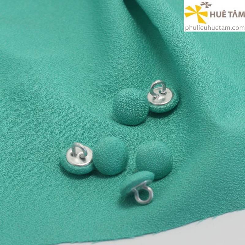 Nút bọc vải mặt cong chân kẽm chân đồng chân sắt