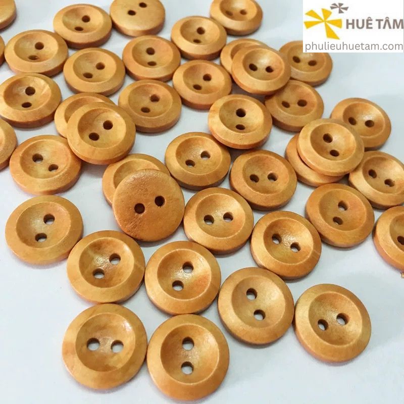 Nút gỗ khắc chữ