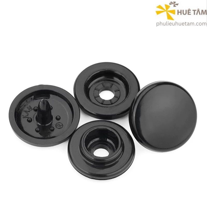 Nút nhựa bốn thành phần 15mm