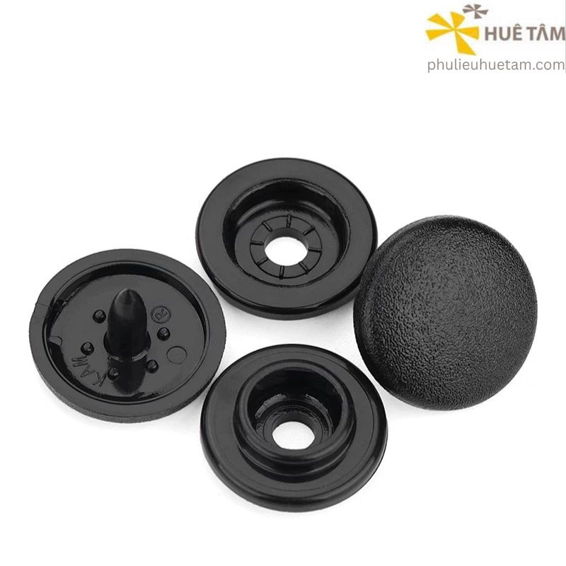 Nút nhựa bốn thành phần 15mm