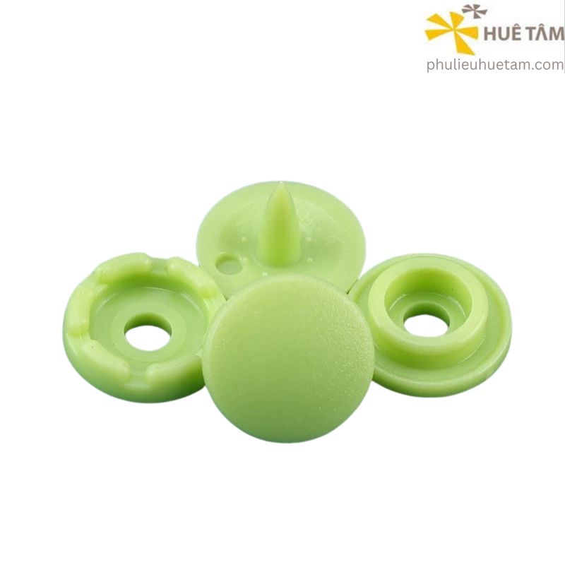 Nút nhựa bốn thành phần 9mm
