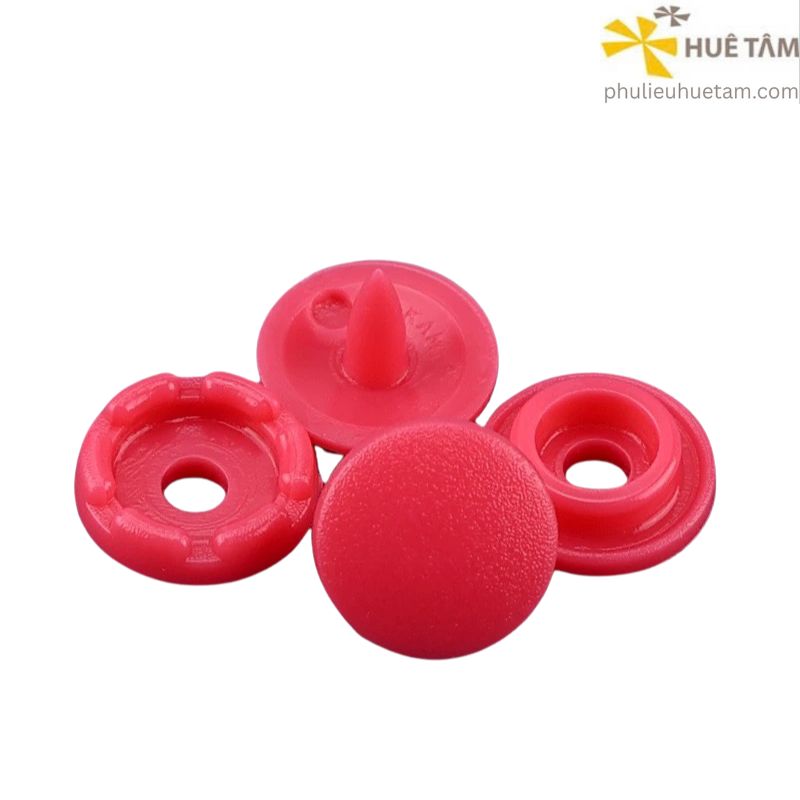 Nút nhựa bốn thành phần 9mm