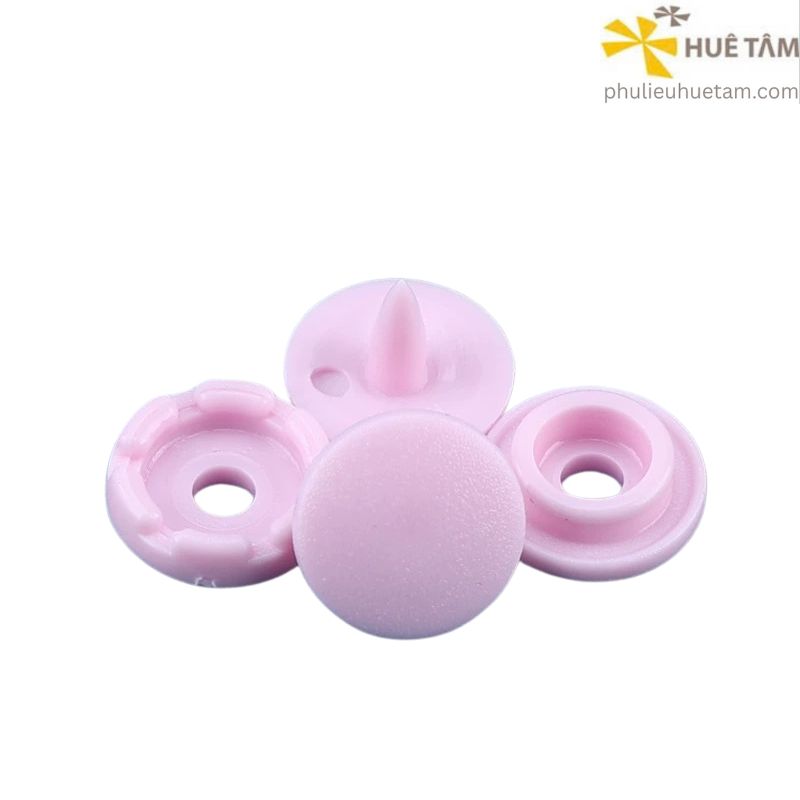Nút nhựa bốn thành phần 9mm