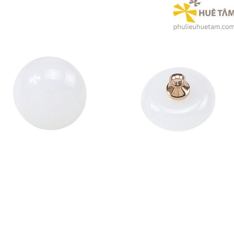 Nút nhựa có chân kim loại