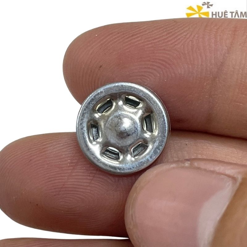 Phôi cúc nón bọc vải chân sắt 3 chấu
