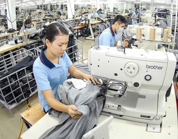 Các loại thiết bị trong ngành may – Tổng hợp chi tiết từ cơ bản đến hiện đại