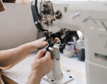 Cách sử dụng máy may công nghiệp chi tiết cho người mới bắt đầu