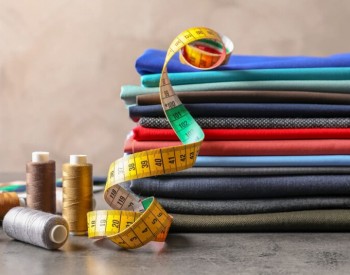 Phụ liệu may mặc sản xuất thủ công – Giá trị truyền thống trong ngành thời trang hiện đại